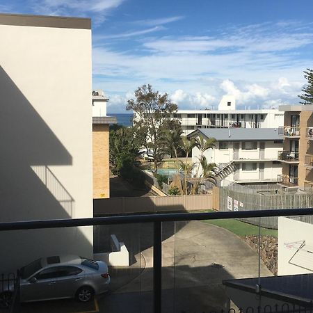 Merrima Court Holidays Caloundra Buitenkant foto