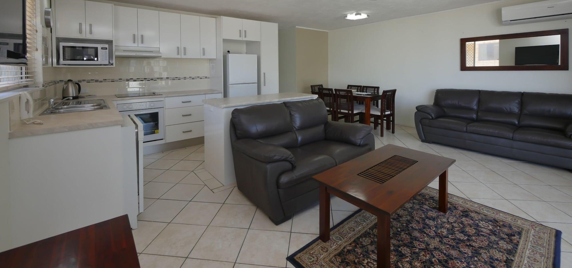 Merrima Court Holidays Caloundra Buitenkant foto