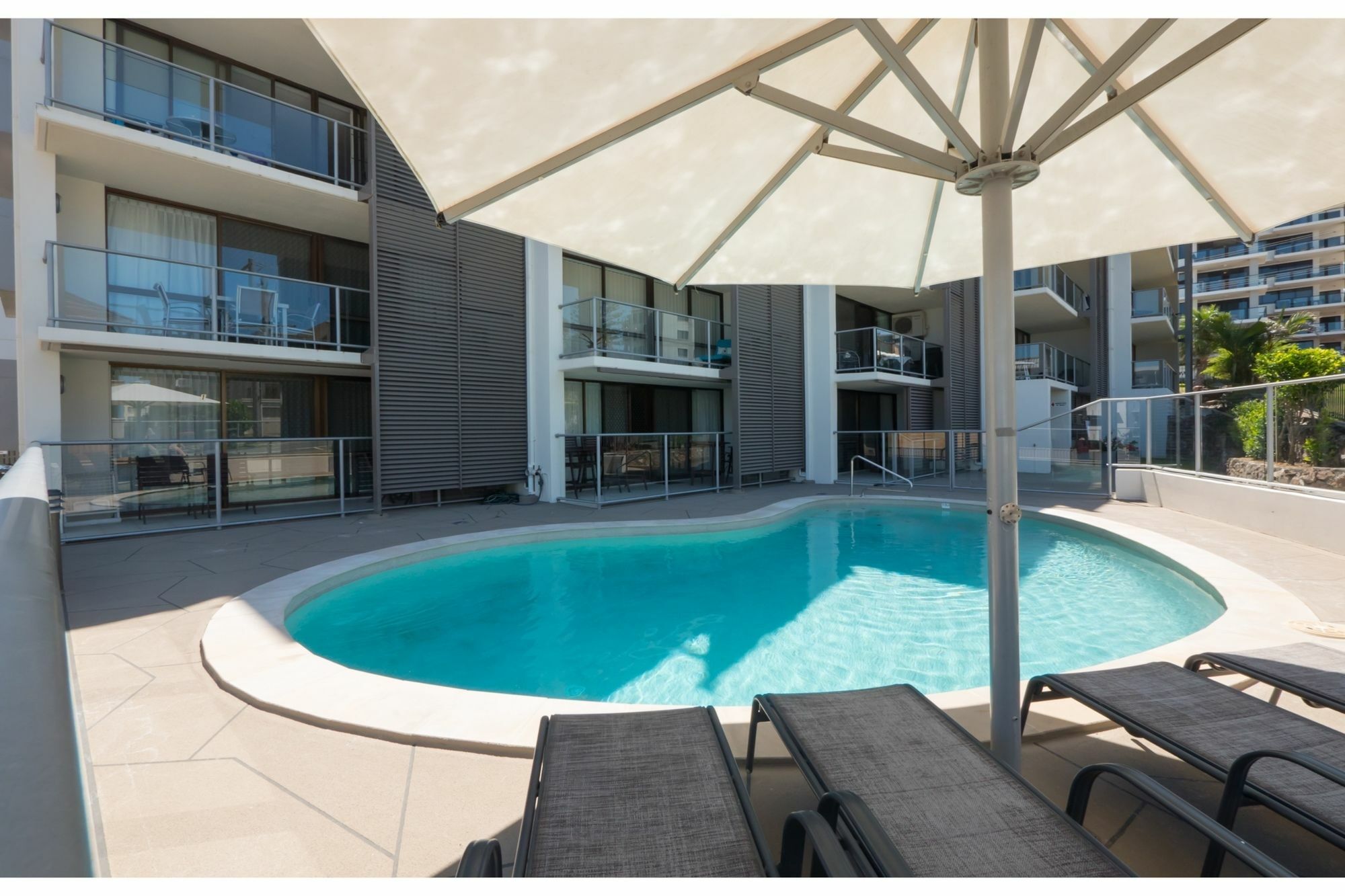 Merrima Court Holidays Caloundra Buitenkant foto